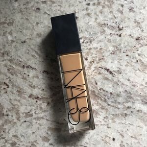 NARS Natural Radiant Longwear Foundation Stromboli